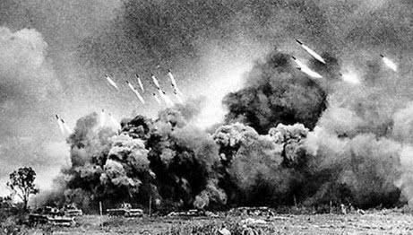 1944年美军误炸了广西六寨，一中将两少将千名将士近万难民被炸死
