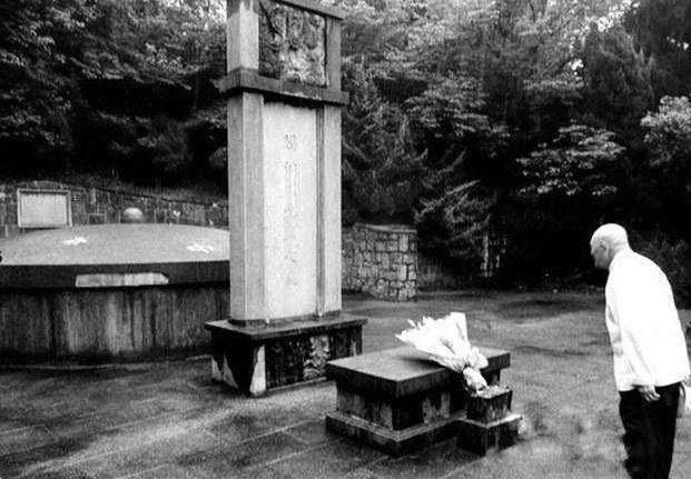 阎锡山死后，此人甘愿为其守墓58年至今，只因阎锡山当年一个承诺