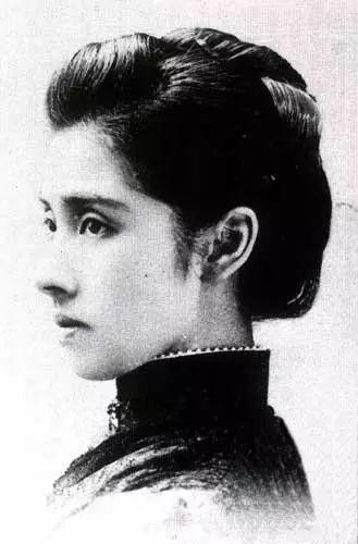 她是日本近代第一美女：看看那时的日本名媛啥模样！