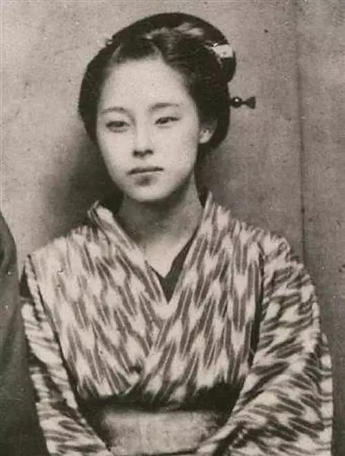 她是日本近代第一美女：看看那时的日本名媛啥模样！